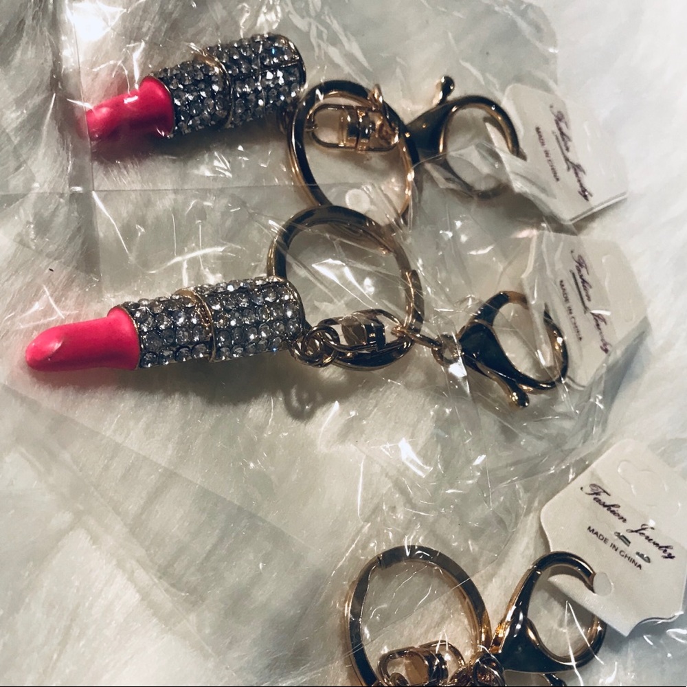 Lipstick Keychain - Picture 4 of 5